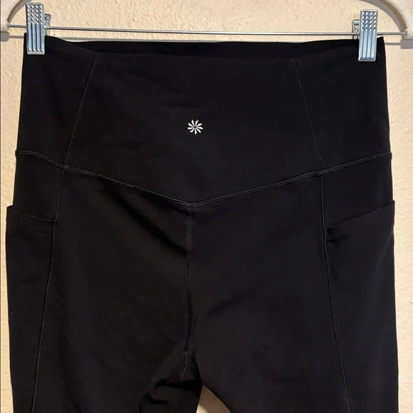 Athleta Salutation Stash 7/8 High Rise Tight Leggings Black Medium - Picture 9 of 11